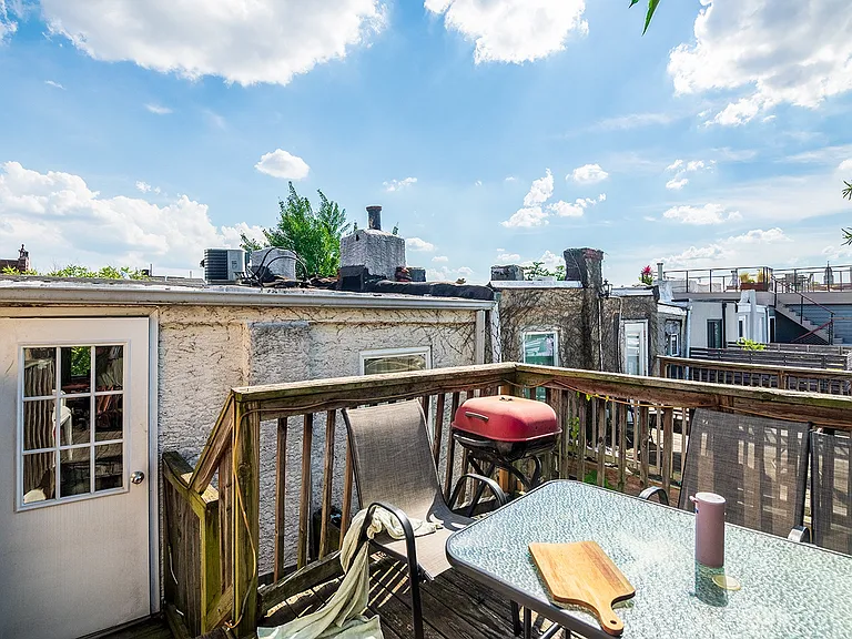 1715 Christian St #2F — Photo 11