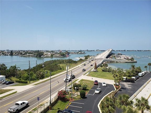 2nd image of 100 Bluff View Dr APT 401A