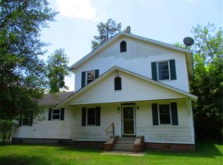 147 Roosevelt Dr, Saint Stephen, SC 29479