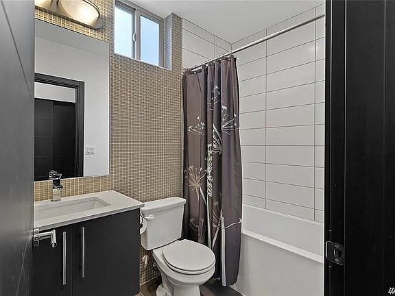 5th image of 6311 42nd Ave SW Unit B