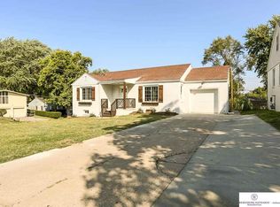 4946 Pratt St, Omaha, NE 68104