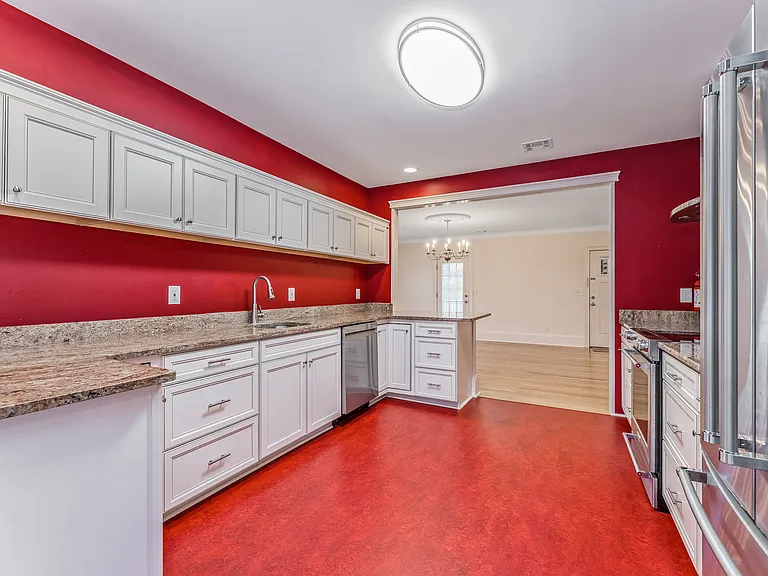 16 Main St #16C — Photo 5