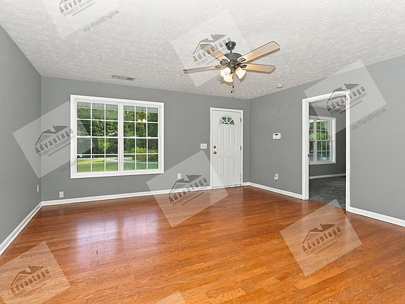 3rd image of 530 Midway Rd