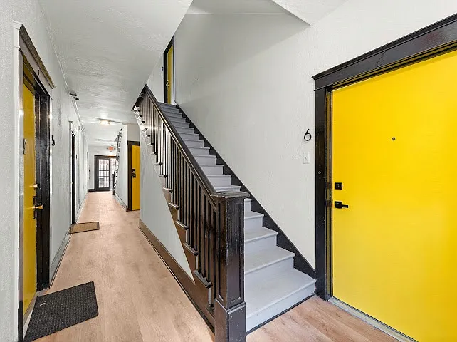 623 E Broadway #5 — Photo 14