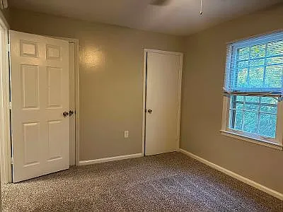 6125 Darby Cir #7 — Photo 6