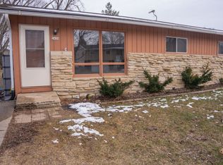 2410 Valley St #2420, Cross Plains, WI 53528