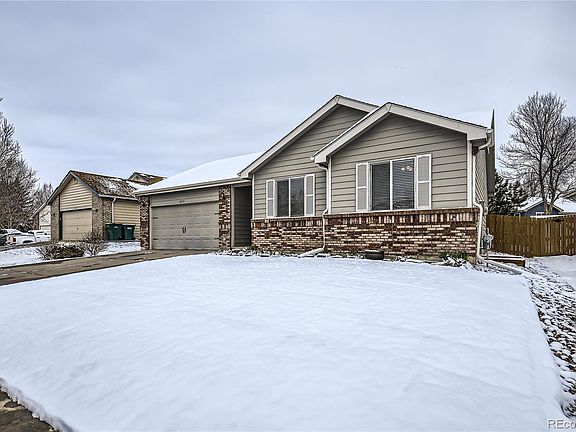 2nd image of 400 Tuckaway Court