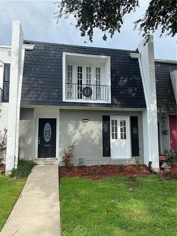879 Martin Behrman Ave — Photo 1