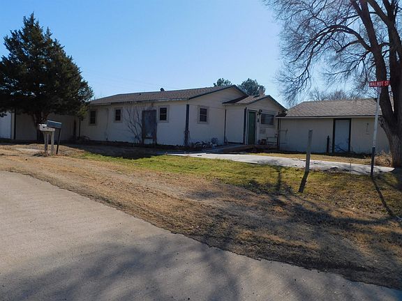 2nd image of 112 N 1st St