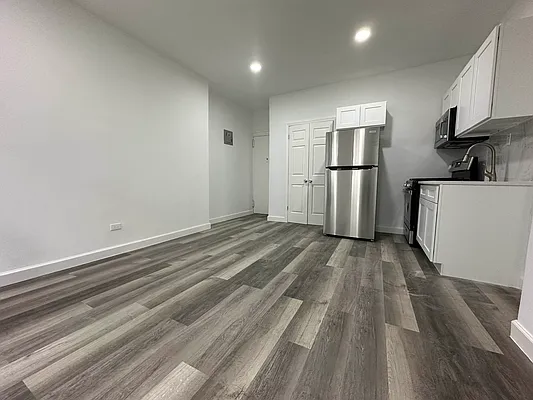 Rented by Coda Real Estate NYC | media 11