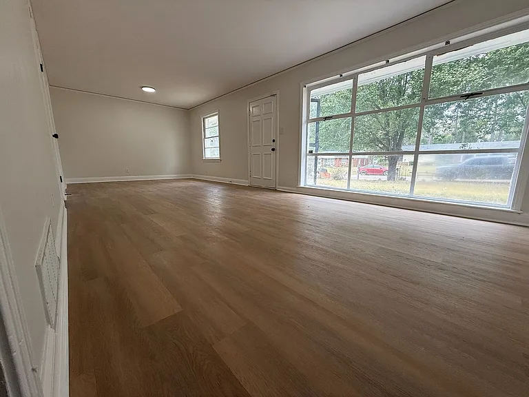 3979 Thomas Ave — Photo 6