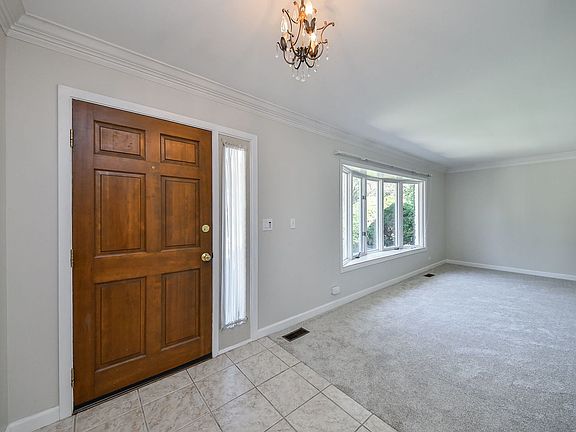 2nd image of 1071 Robey Ave