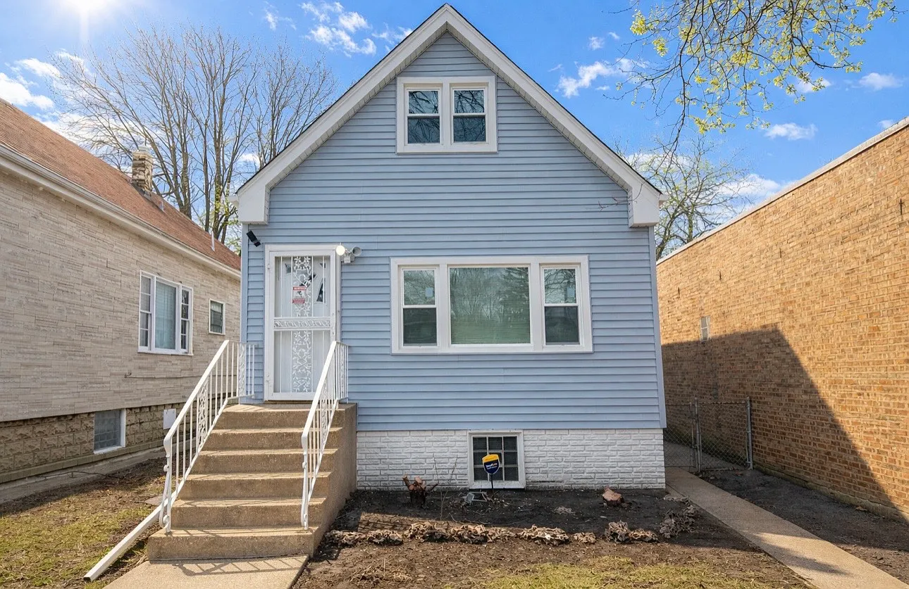 4 bed, 3070 sqft, $3,000 — Photo 1