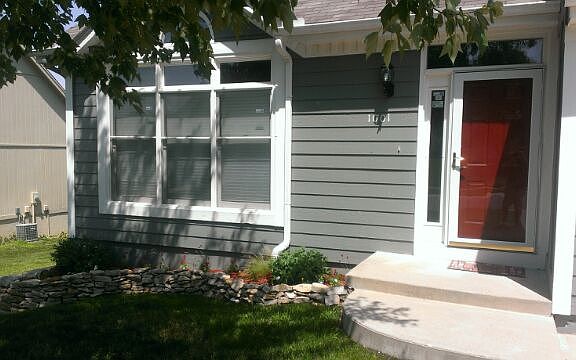 2nd image of 1001 NE Kenwood Dr