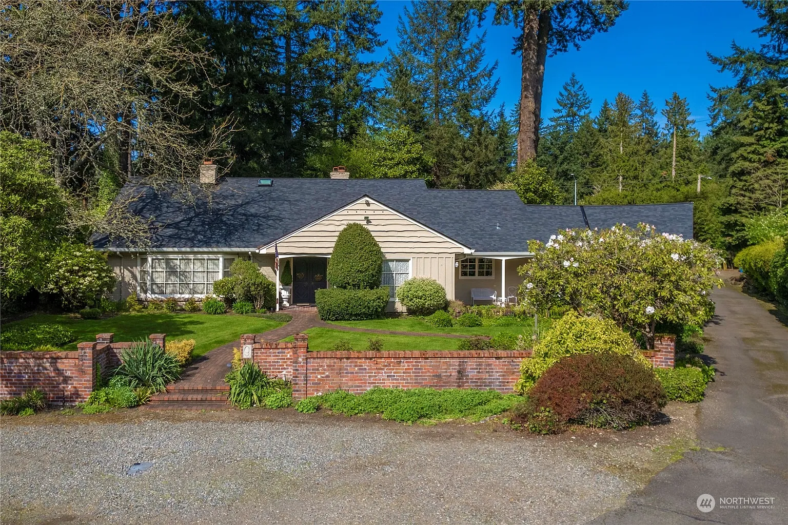 9 Forest Glen Lane SW photo 1