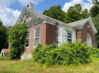 13 Beech Hill Rd, Granville, MA 01034