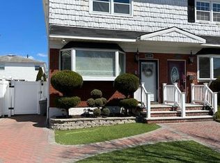 817 Tysens Ln, Staten Island, NY 10306