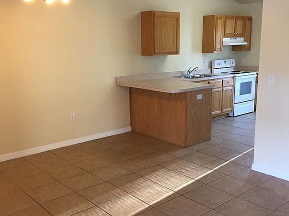 2nd image of 3423 NE 55th Ave Unit 2