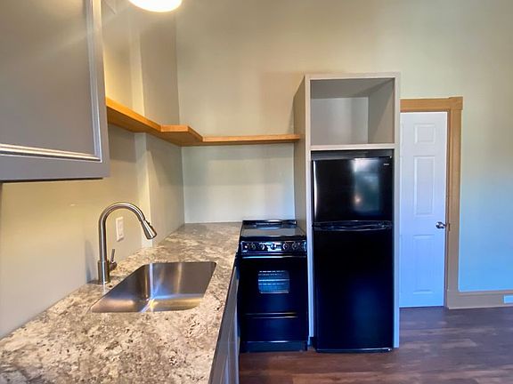 3rd image of 45 S Lime St APT 3