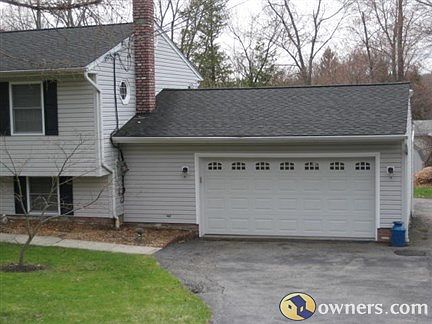 2 Car Garage with house access