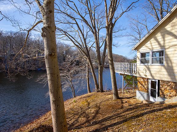 1171 West Lake Avenue