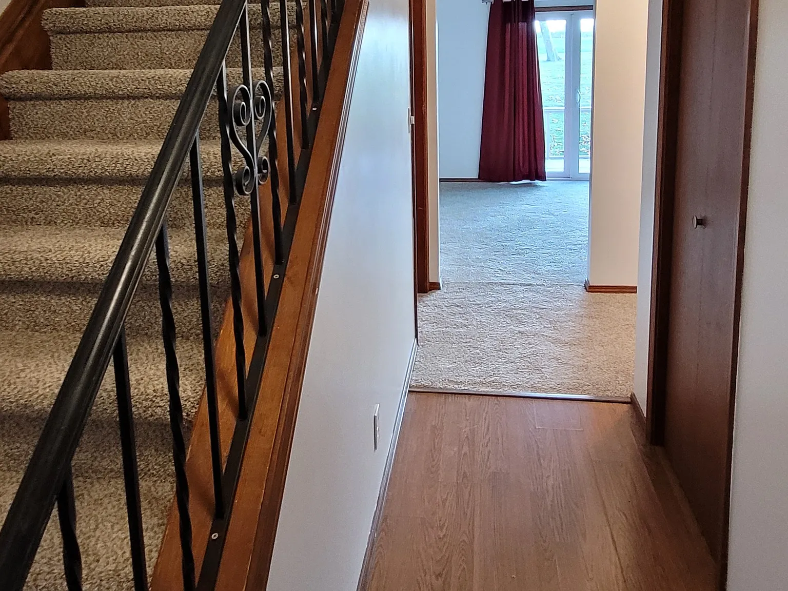 2984 E River Rd — Photo 2