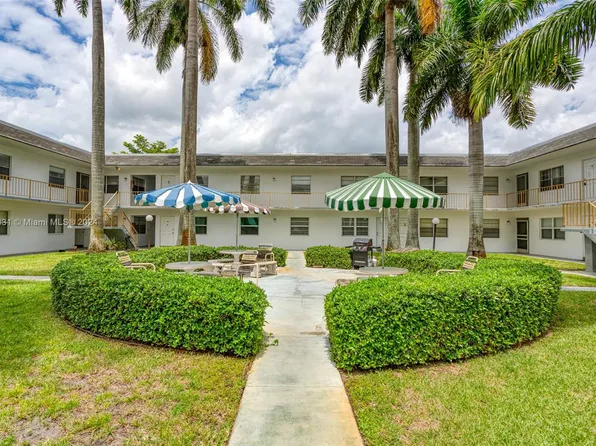 6211 SW 37th St APT 202, Davie, FL 33314