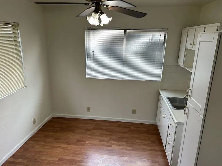 2040 Barbour Dr — Photo 17