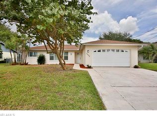3822 SE 12th Pl, Cape Coral, FL 33904