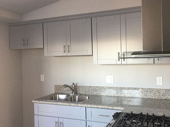 4th image of 581 Vance St #583-B