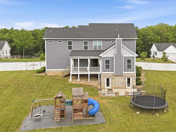 4th image of 347 Moonstone Dr