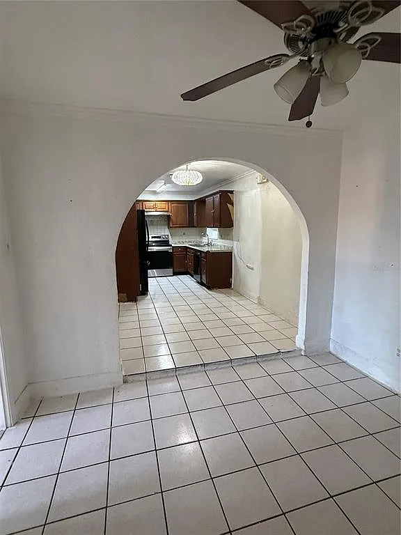 4 bed, 1.5 bath, 1175 sqft, $2,500 — Photo 3