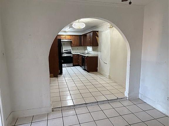 3rd image of 671 Marot St