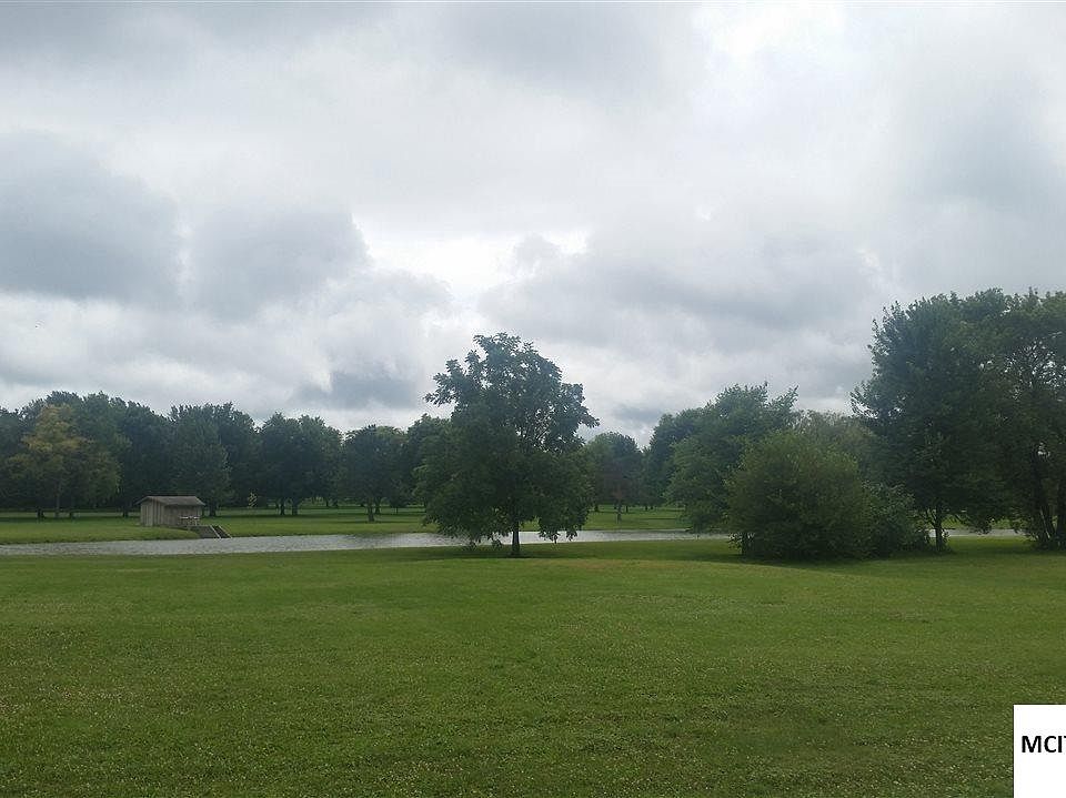 1st image of 2291 Country Club Dr