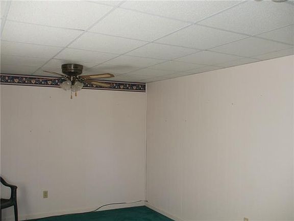 5th image of 508 W Pecan St