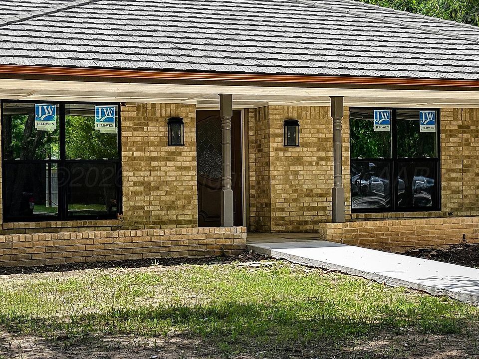 2nd image of 4212 Palacio Dr