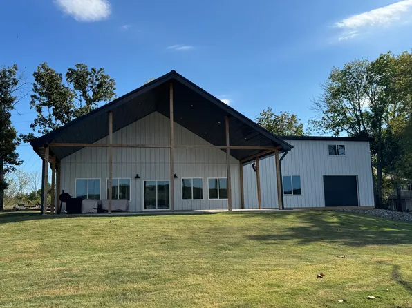 1357 E Tri Lakes Dr, Horseshoe Bend, AR 72512