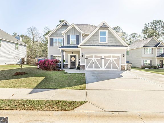 2nd image of 104 Golden Rod Trl