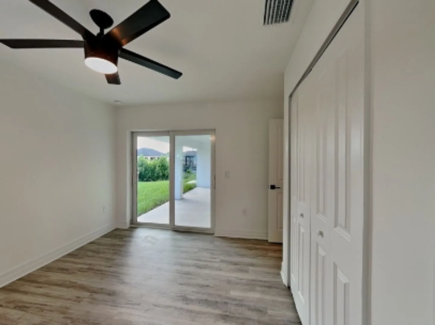 4 bed, 3.0 bath, 1683 sqft, $2,200 — Photo 3