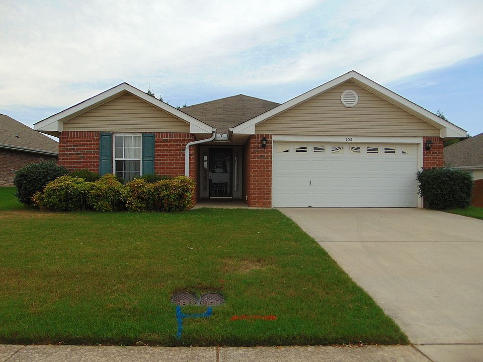 1st image of 102 Cloverwood Dr SW
