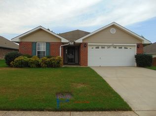 102 Cloverwood Dr SW, Huntsville, AL 35824