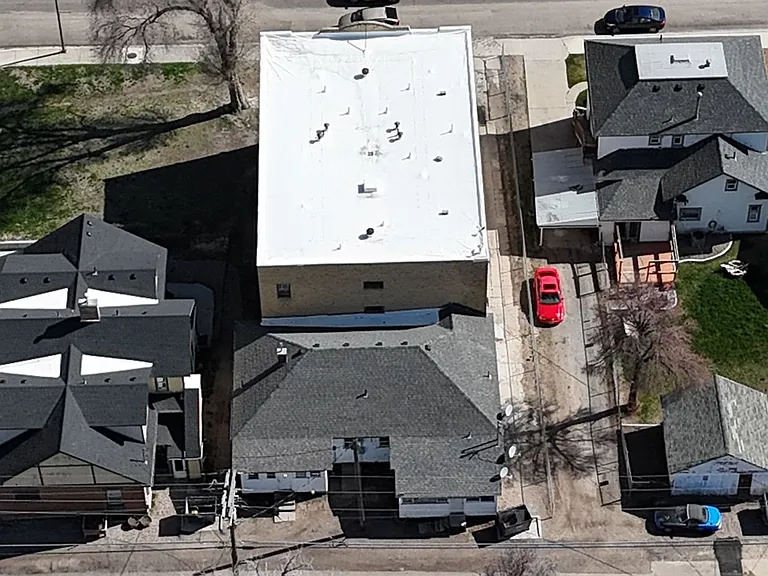 629 S Main St — Photo 3