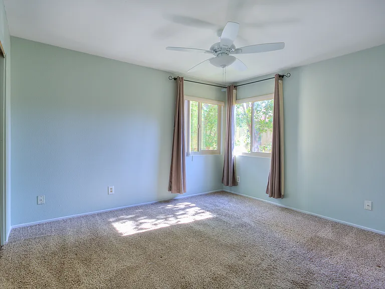 1116 W Blaine St #203 — Photo 19