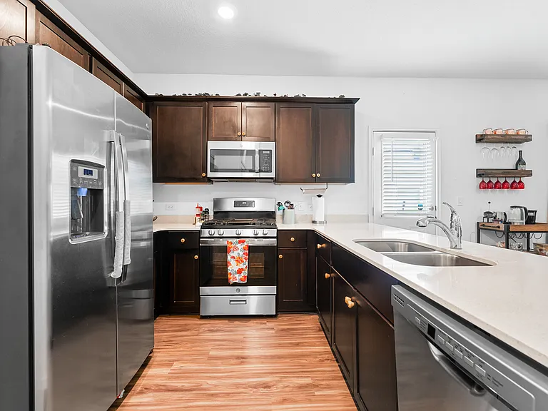 6009 Jagger Ave — Photo 12