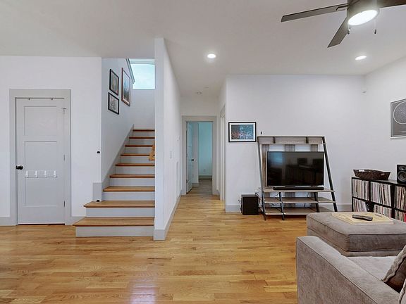 2nd image of 2726 Mailan Dr