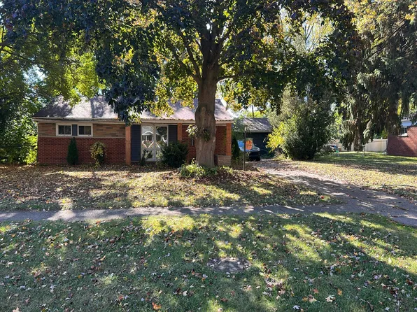 22444 Remick Dr, Clinton Township, MI 48036