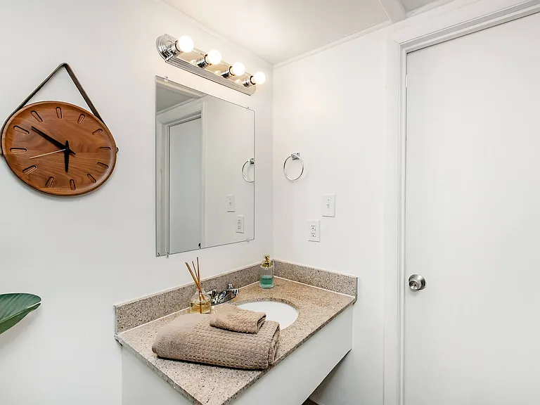 Vivo Living Durham — Photo 25