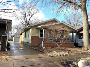 1409 S Walnut St, Springfield, IL 62704