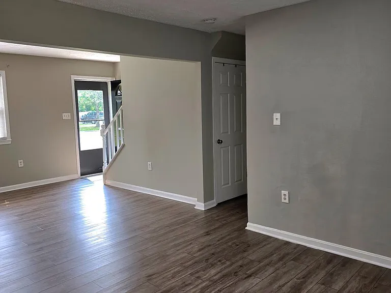 8313 Gibbons Dr — Photo 8