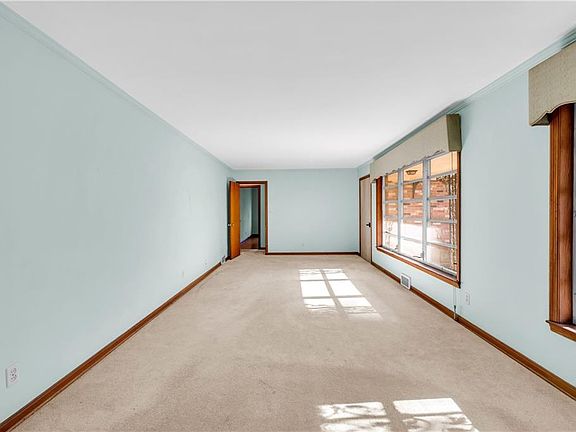 4th image of 2425 Melinda Ct